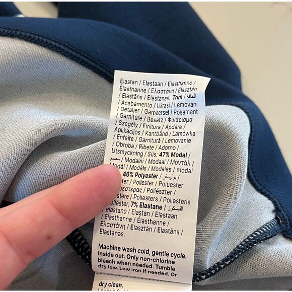 NWT Spanx Air Essentials Striped Cardigan Sweater Navy and White - Picture 11 of 11